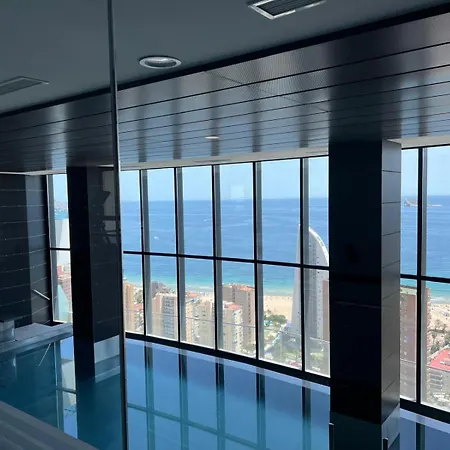 Luxury - - Sea Views, Pool & Terrace *