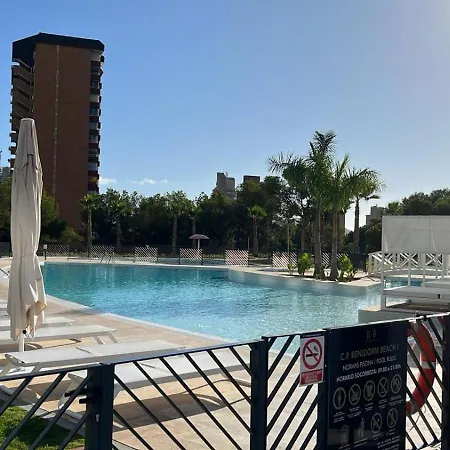 Luxury - - Sea Views, Pool & Terrace بينايدورم